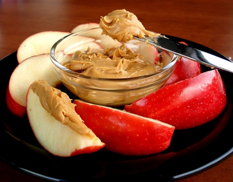 Apple Slices with Peanut Butter